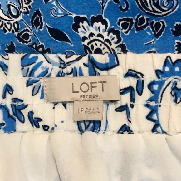 Loft paisley blue and white pull on elastic waistband knee length skirt, LP - Picture 3 of 5